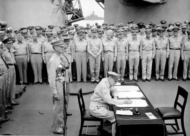 historical-photos-rare-pt2-formal-surrender-japan-1945