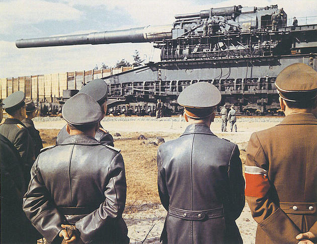 historical-photos-rare-pt2-hitler-gustav-railway-gun