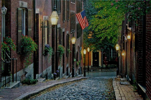 Boston_Acorn_Street (копия)_1