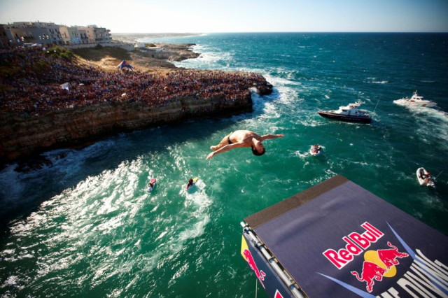 Cyrille Oumedjkane at the Red Bull Cliff Diving Series in polignano a Mare