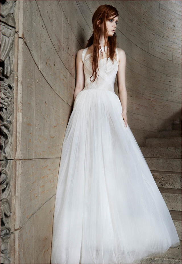 vera-wang-bridal-spring-2015-dresses11