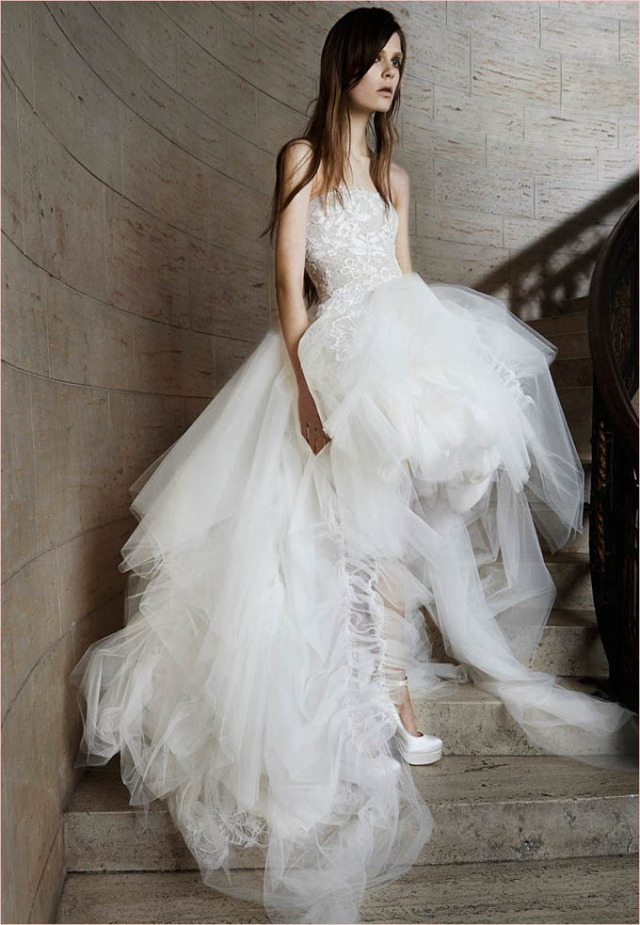 vera-wang-bridal-spring-2015-dresses12